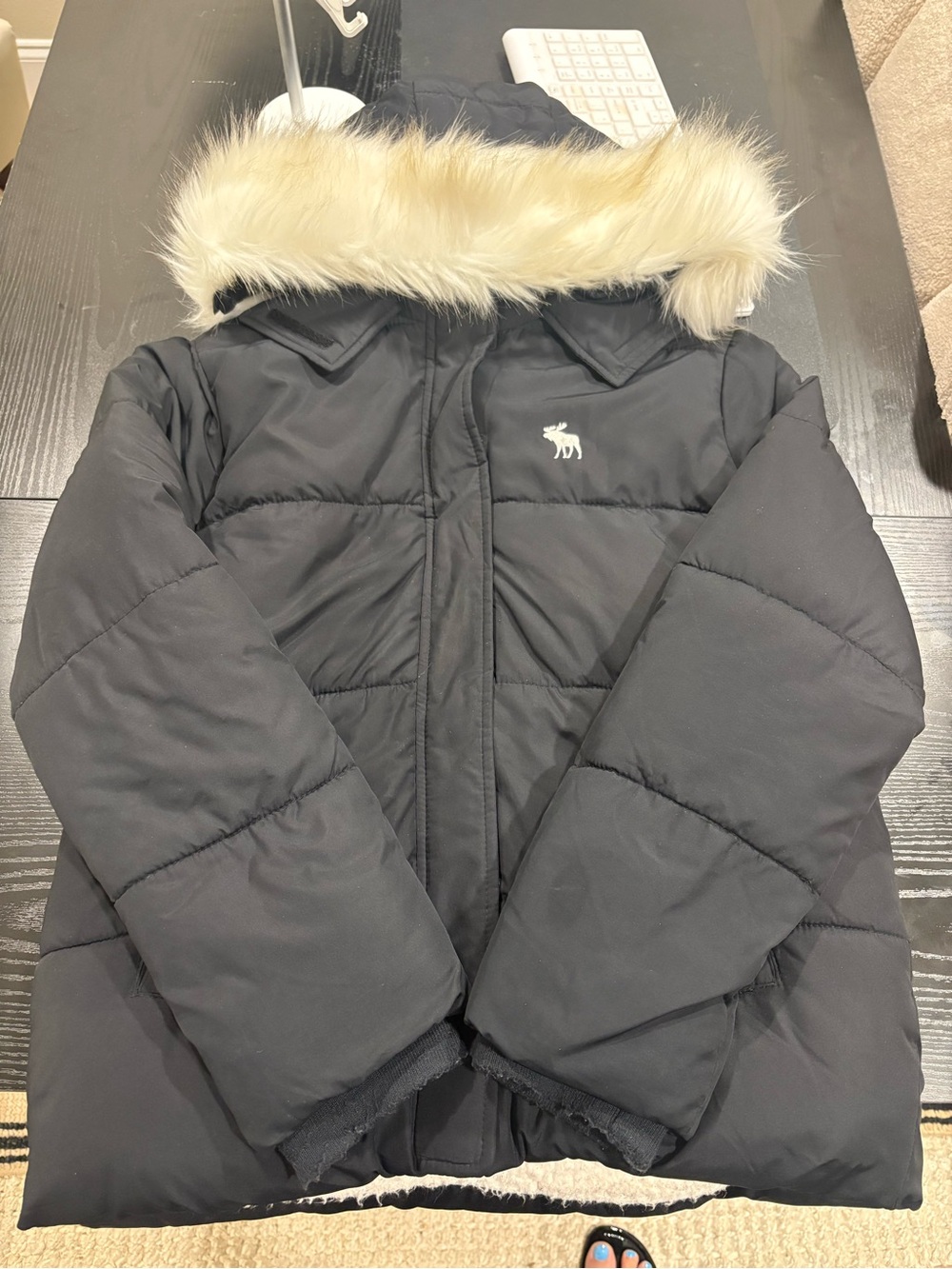 Abercrombie & Fitch Black Puffer Jacket with Faux-Fur Trim
